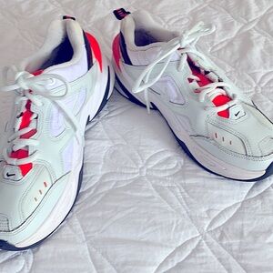 Nike Air Max Good condition very light green orange and white